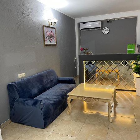 Mira Hotel New Athos Екстериор снимка