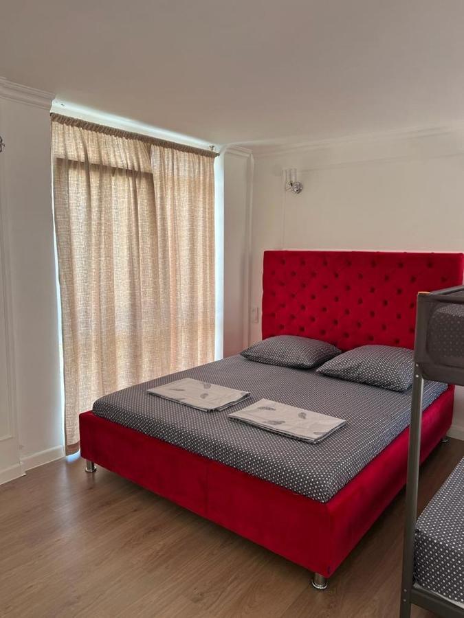 Mira Hotel New Athos Екстериор снимка