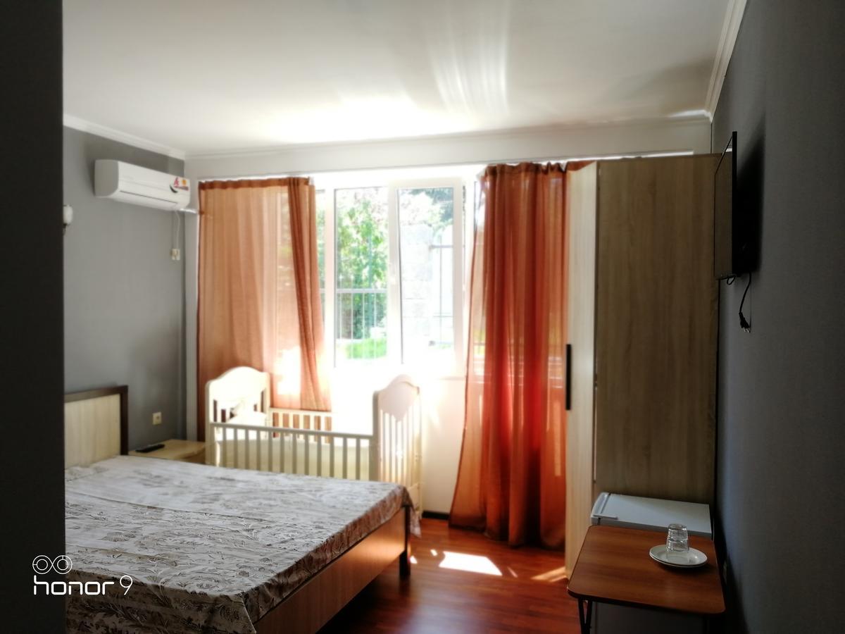 Mira Hotel New Athos Екстериор снимка