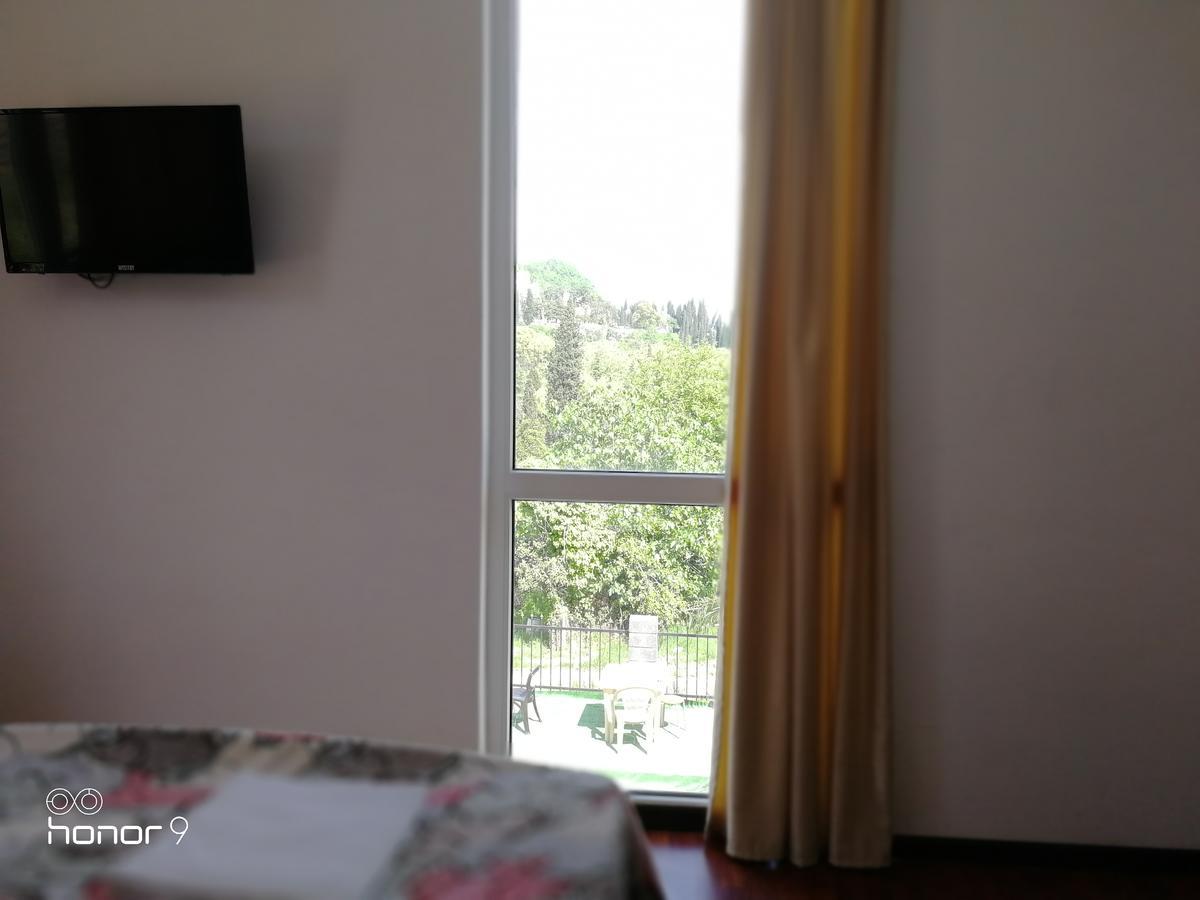 Mira Hotel New Athos Екстериор снимка